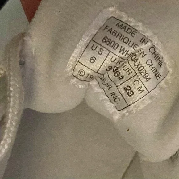 Rare 1990s LA Gear Vintage White Leather Shoes